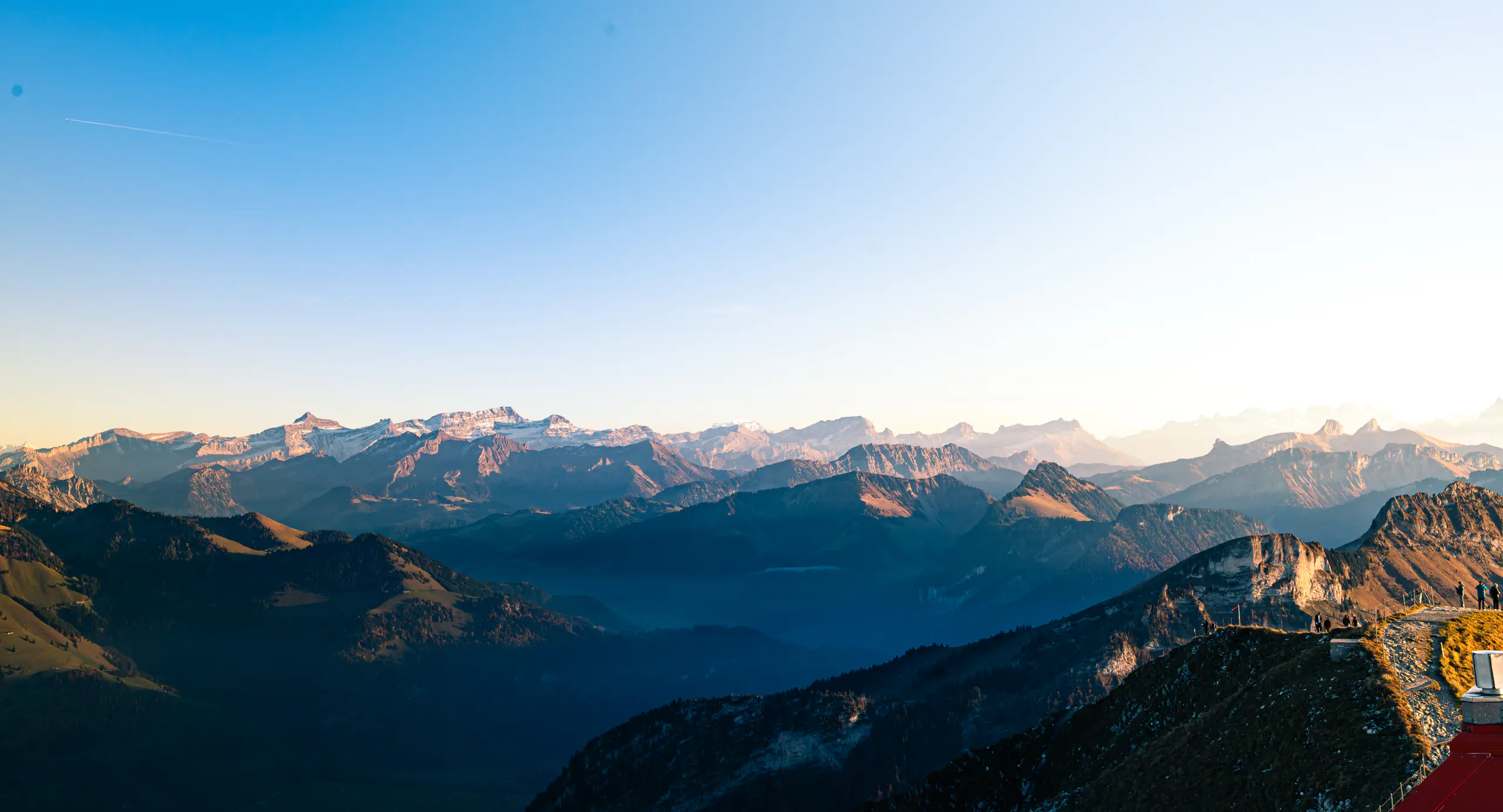 Lumière rasante sur les flancs du Moléson